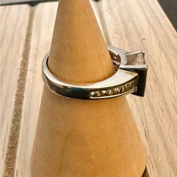 Lia Sophia vintage CZ ring - Picture 5 of 6